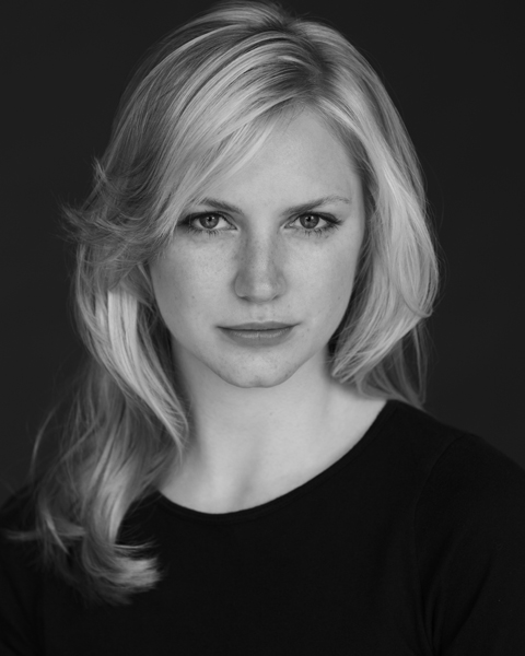 new york color head shot of Louise, actor